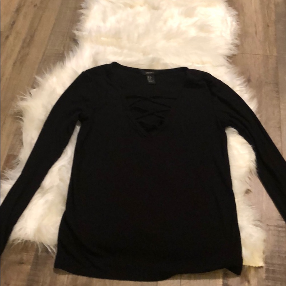 Criss cross long sleeve shirt